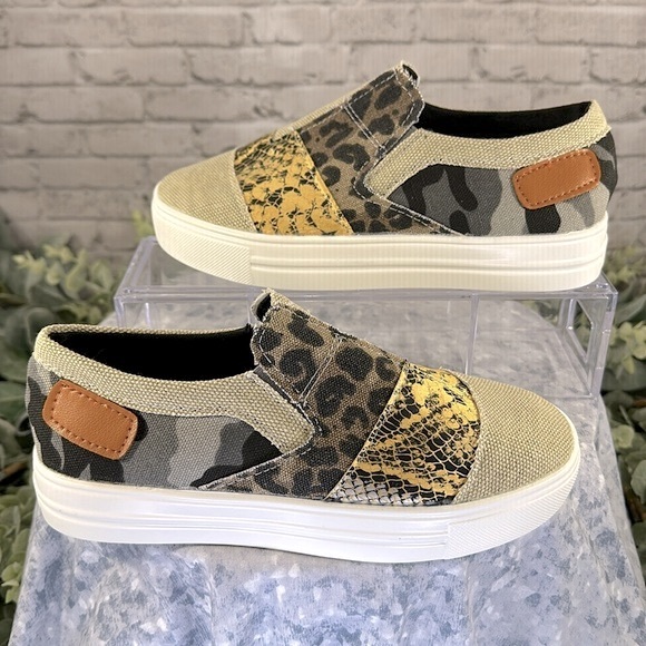 ZoLucky Tan Multimedia & Multicolor Fashion Canvas Casuals WMS 5.5M🤎NWOT🤎 - Picture 4 of 9